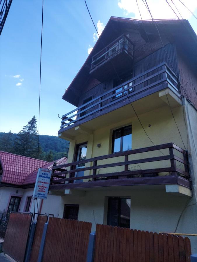 Pensiune Casa Barcaru Азуга Екстериор снимка